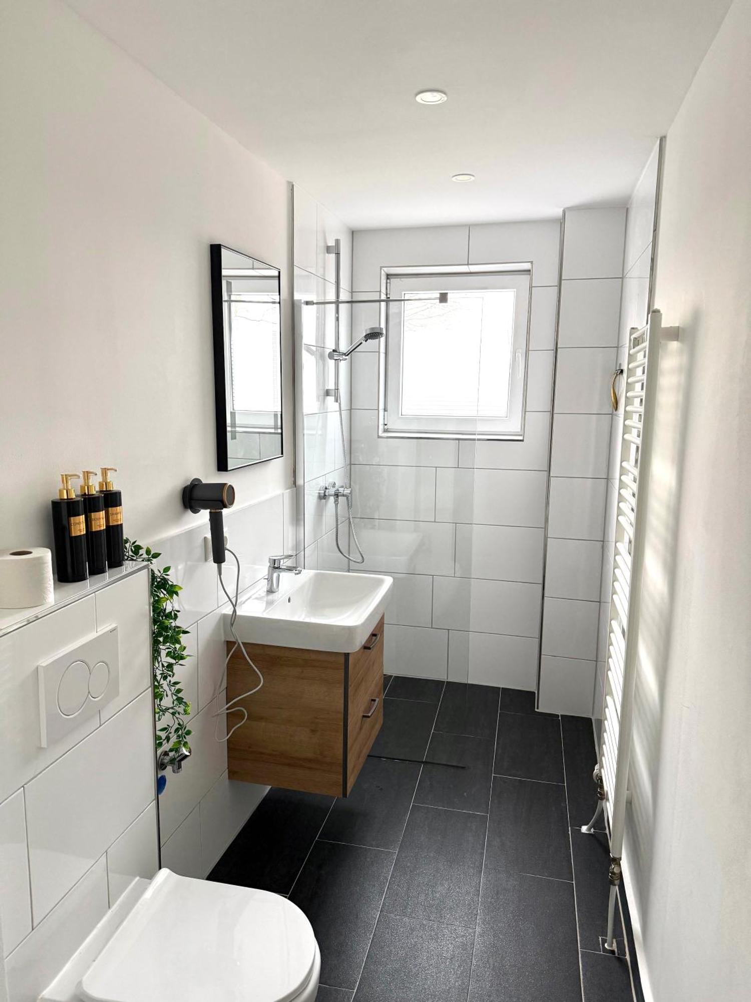 Yay - 65M2 Apartment Am Bahnhof - Smart Tv - Internet - Kaffee - Waschmaschine - Trockner Mühldorf Εξωτερικό φωτογραφία